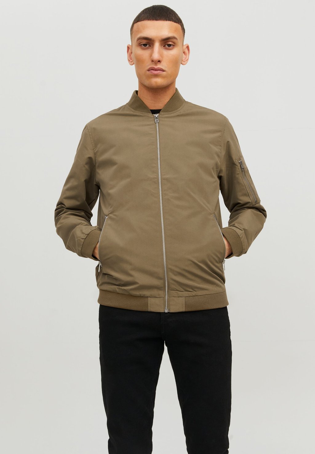 

Куртка-бомбер Jack & Jones ERUSH NOOS, цвет Dusky Green, Коричневый, Куртка-бомбер Jack & Jones ERUSH NOOS, цвет Dusky Green