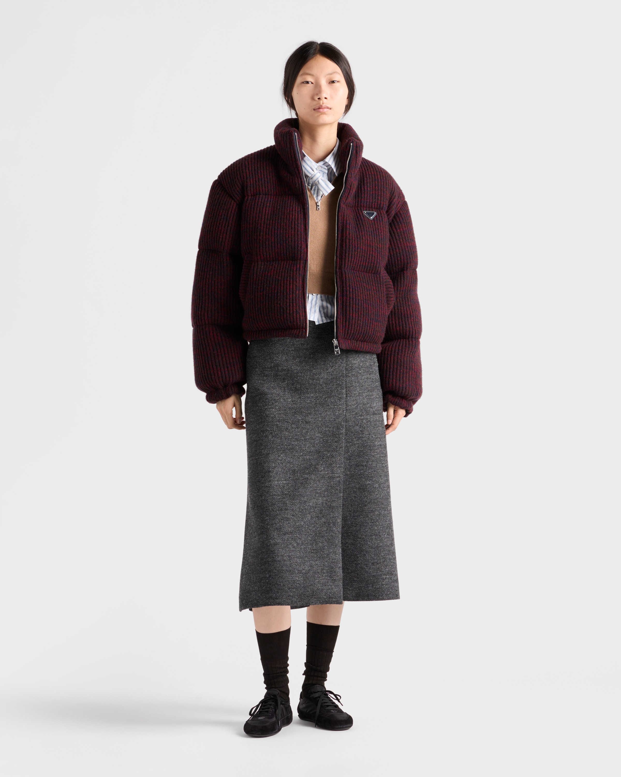 Укороченная стеганая куртка из кашемира и шерсти Prada, бордовый — фото 2