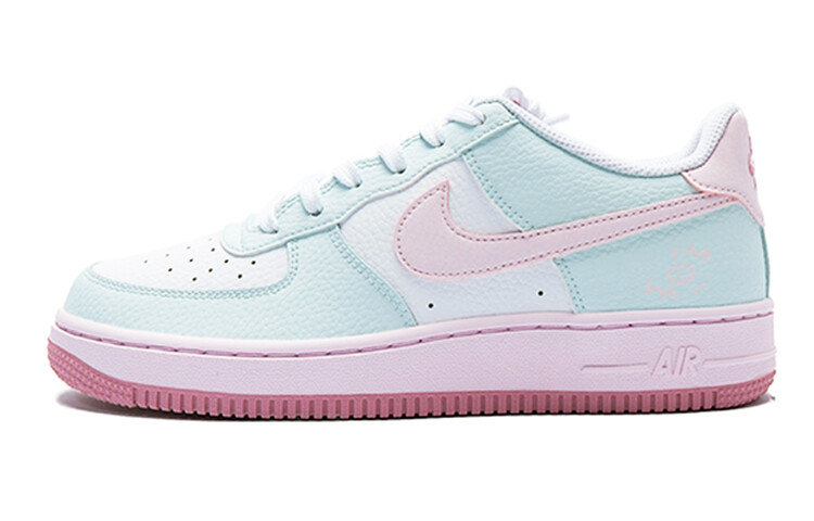 

Женские кроссовки для скейтбординга Nike Air Force 1, Light Blue