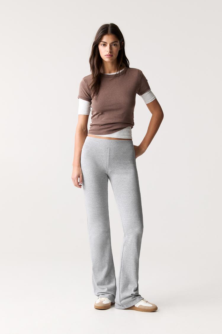 

Расклешенные спортивные брюки-джоггеры Pull And Bear, серый