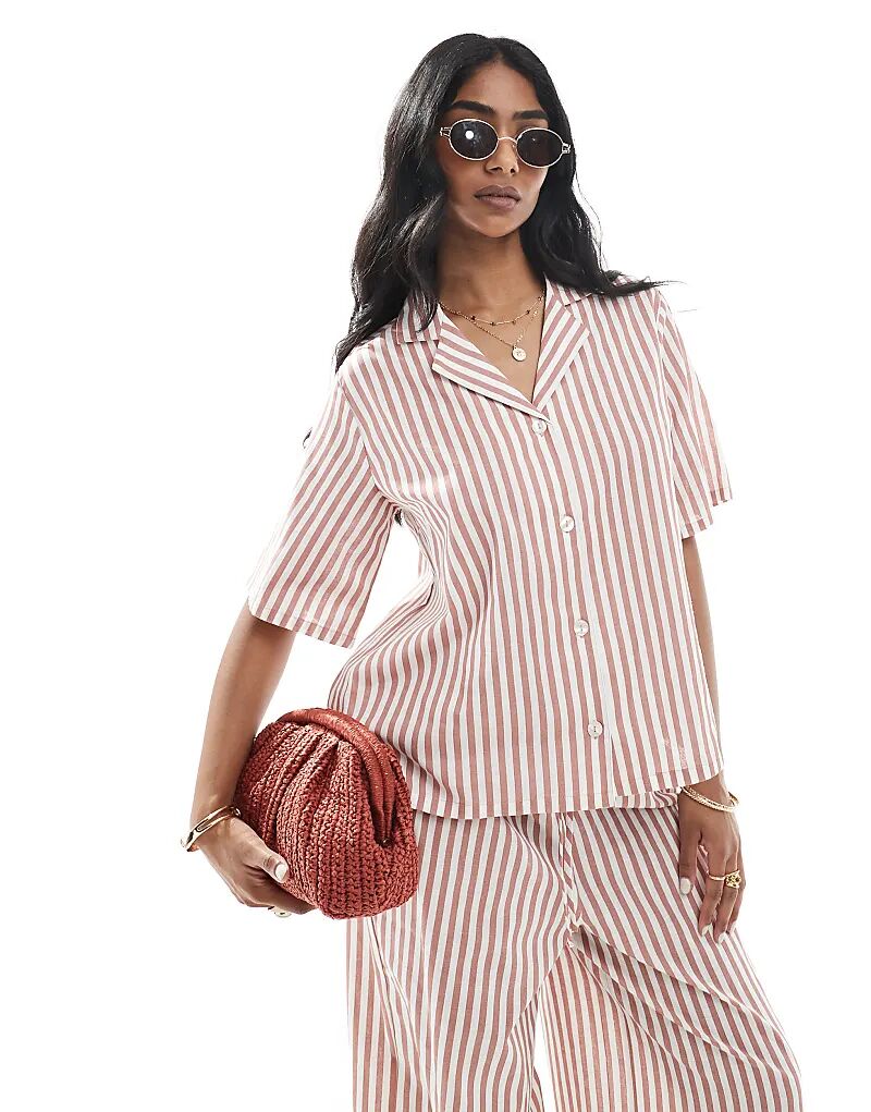 

Полосатая рубашка Wednesday's Girl, свободный льняной крой, бежевого цвета