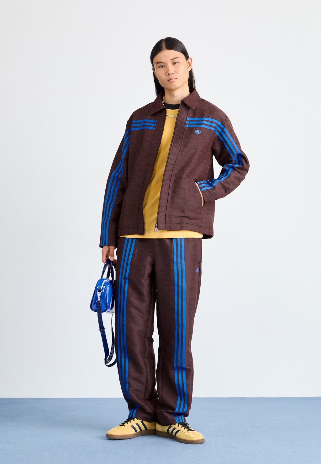 

Спортивные брюки CLUB TRACKPANTS adidas Originals, коричневый