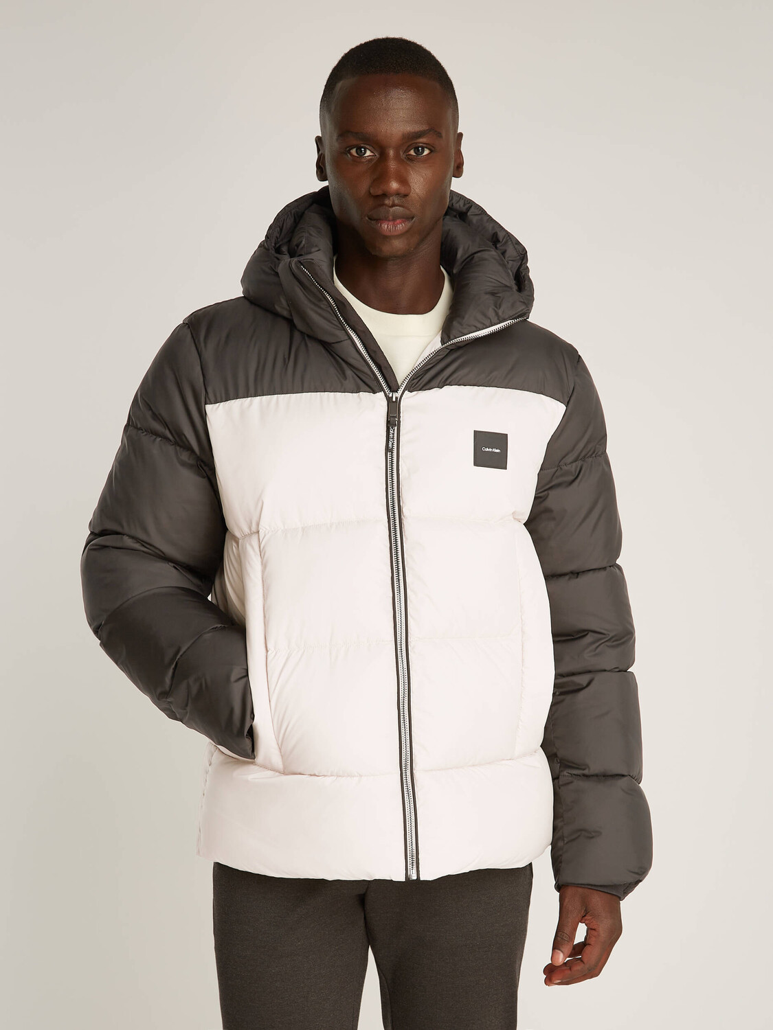 

Куртка Calvin Klein Regular Fit, бежевый