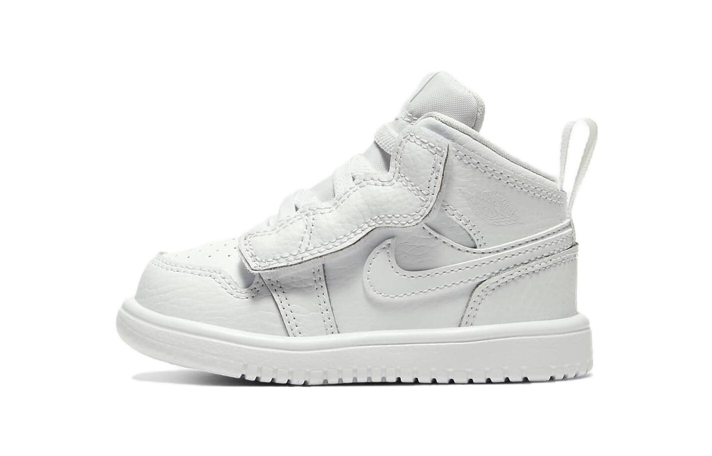 

Кроссовки Air Jordan 1 Mid Triple White TD