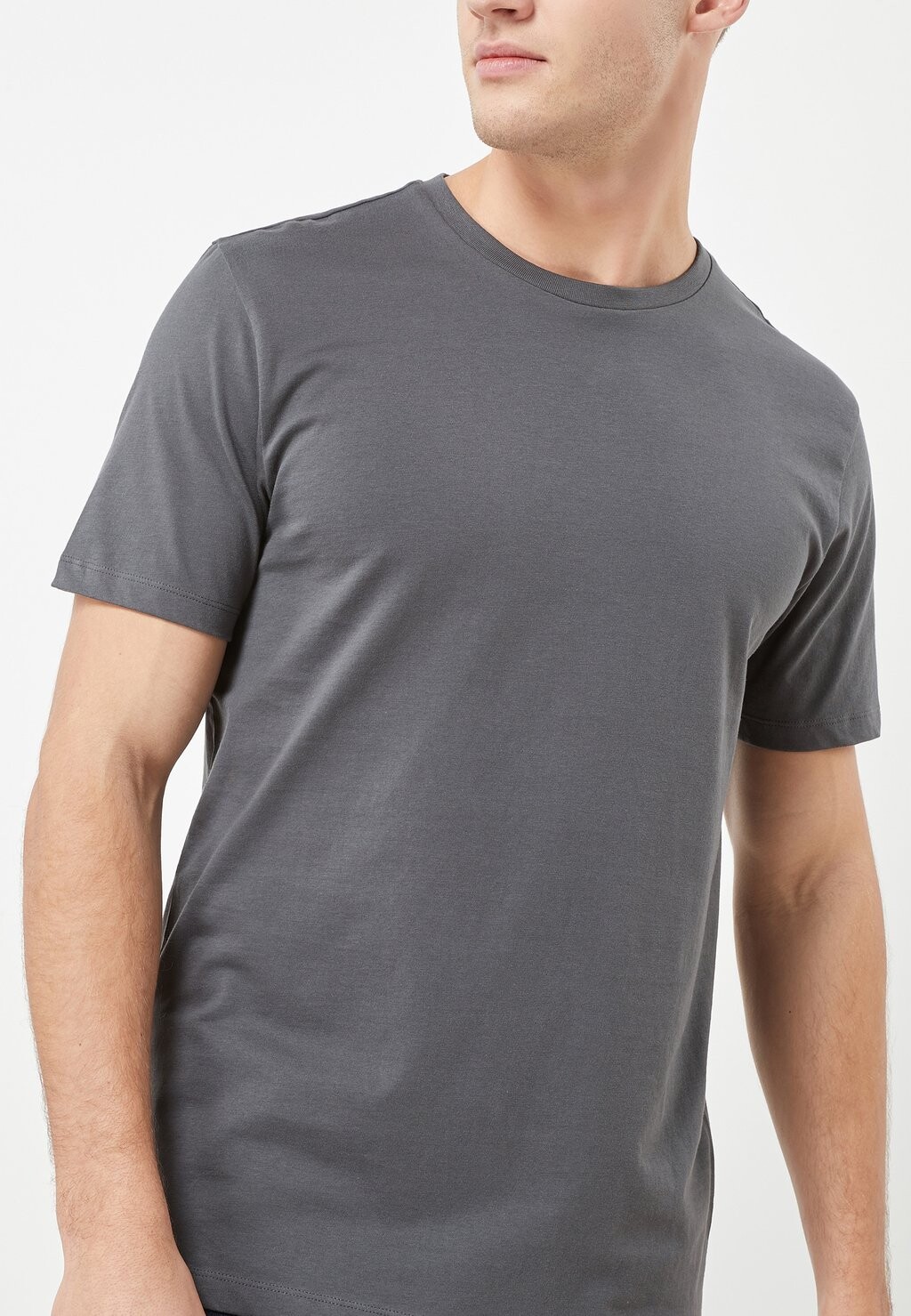 

Базовая футболка Crew Neck Next, цвет metallic grey