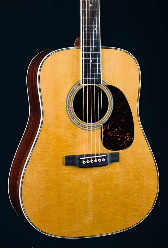 

Акустическая гитара Martin HD-35 Sitka Spruce and Indian Rosewood NEW