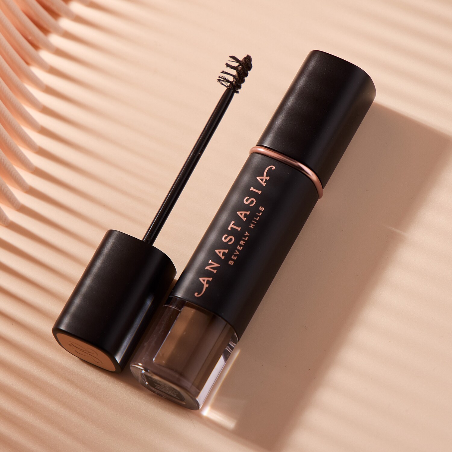 Гель для бровей Volumizing Tinted Brow Gel Anastasia Beverly Hills, Chocolate (3,2 ml) — фото 2