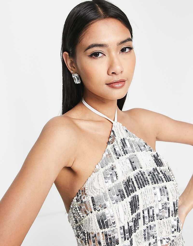 

Серебристый топ с короткими рукавами ASOS DESIGN с пайетками и бусинами