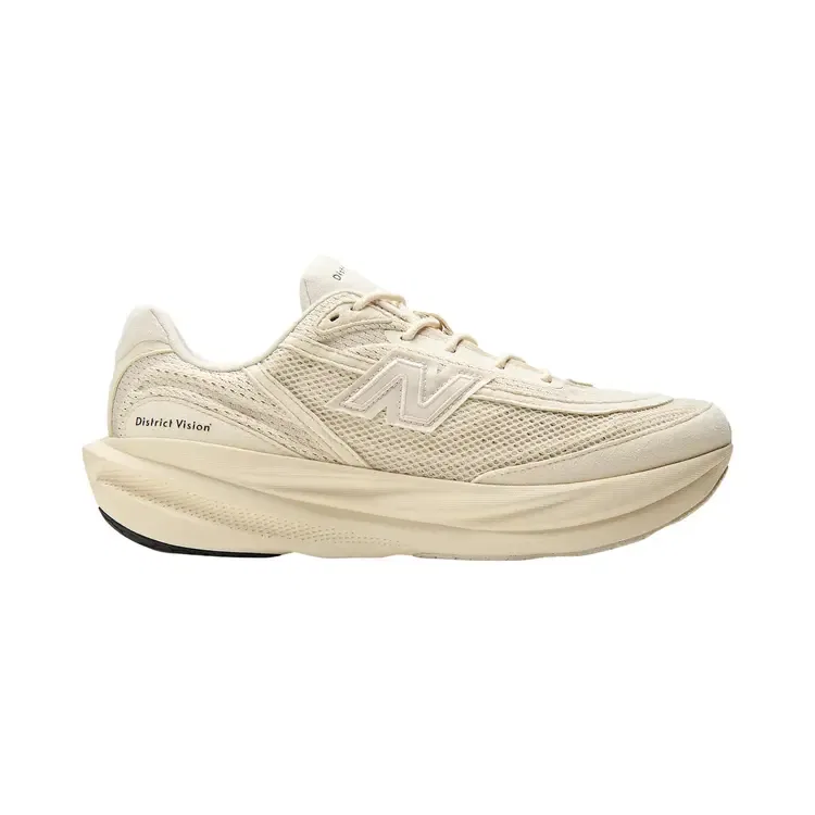 Кроссовки District Vision x New Balance 1080v15, кремовый