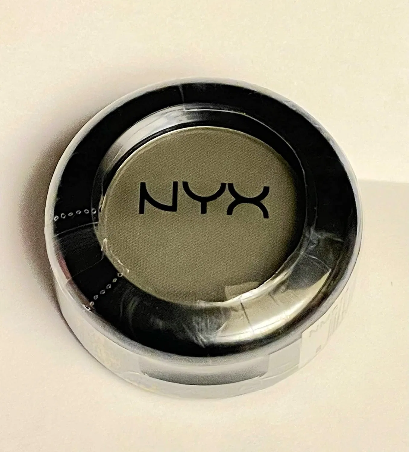 Тени для век матовые NYX Nude Confession