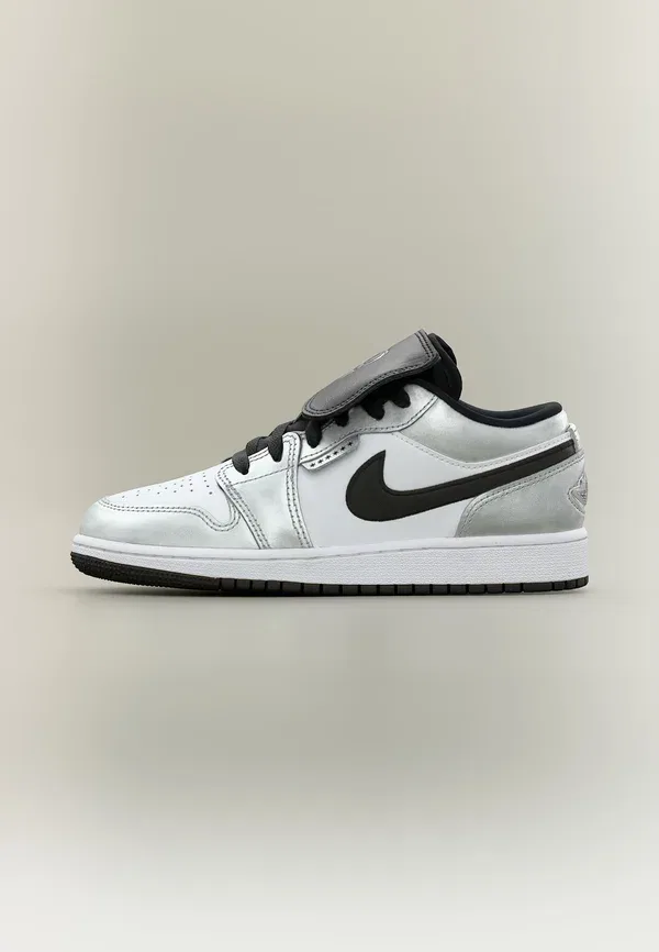 Кроссовки Air 1 se trainers Jordan, белый/черный/металлик серебристый