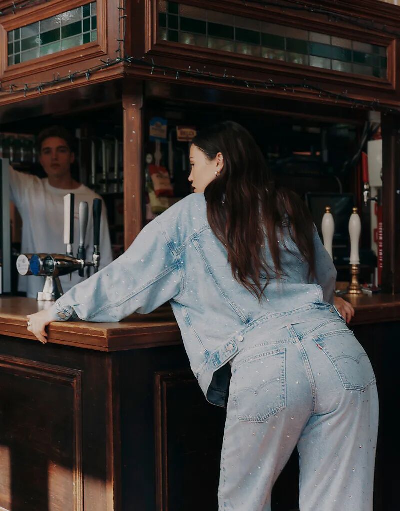 

Мешковатые джинсы Levi's Dad barrel с декором в средне-синем цвете