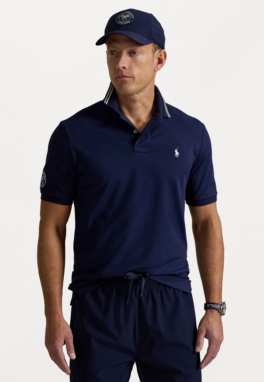 

Поло Polo Ralph Lauren WIMBLEDON CLASSIC FIT STRETCH POLO SHIRT UNISEX, Refined Navy/Dark Blue
