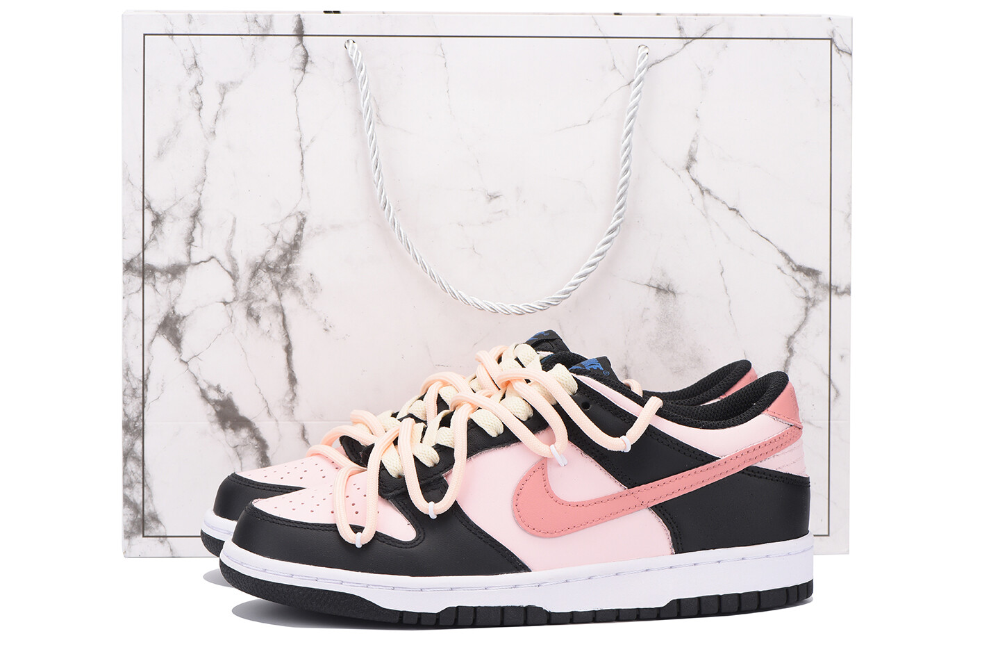 

Кроссовки Nike Dunk Skateboarding Shoes Women's Low-top Pink, черный/розовый