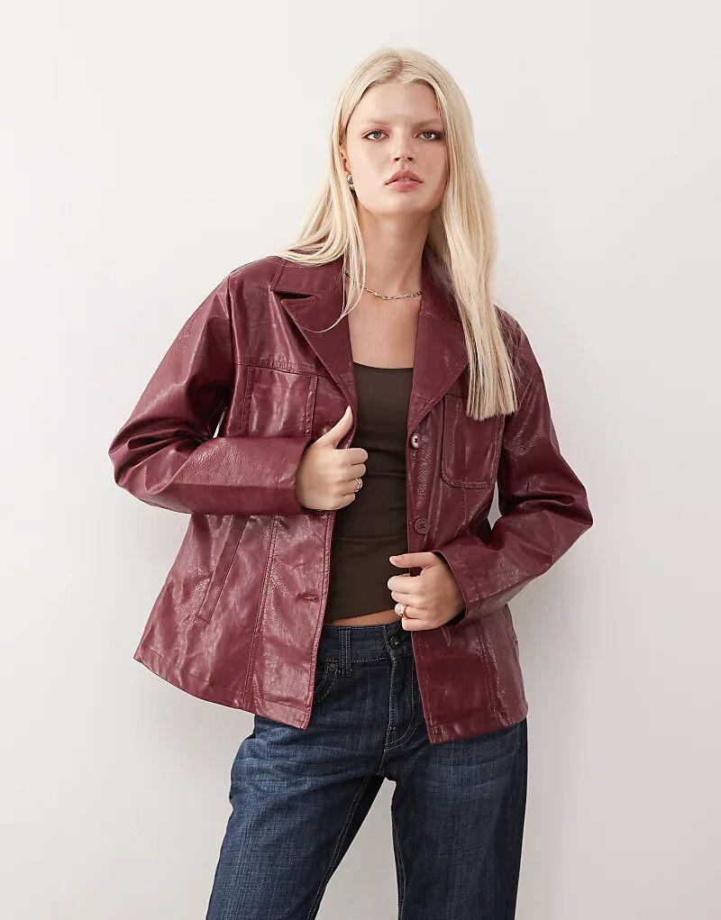 

Приталенный пиджак из восстановленной винтажной стираной кожи бордового цвета