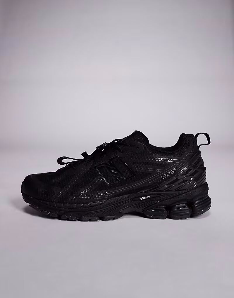 Кроссовки унисекс 1906 с застежкой-молнией в цвете «тройной черный» New Balance — фото 2