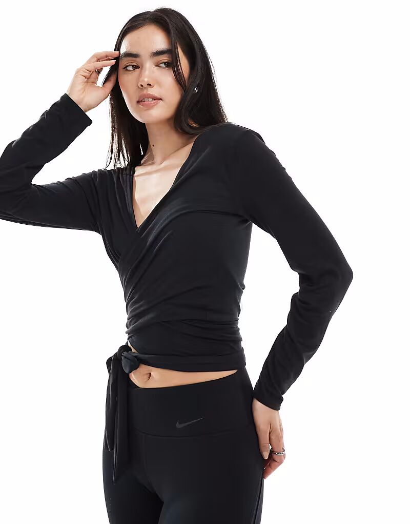 

Футболка One Training Dri-FIT свободного кроя с длинным рукавом и запястьем черного цвета Nike Training, Черный, Футболка One Training Dri-FIT свободного кроя с длинным рукавом и запястьем черного цвета Nike Training