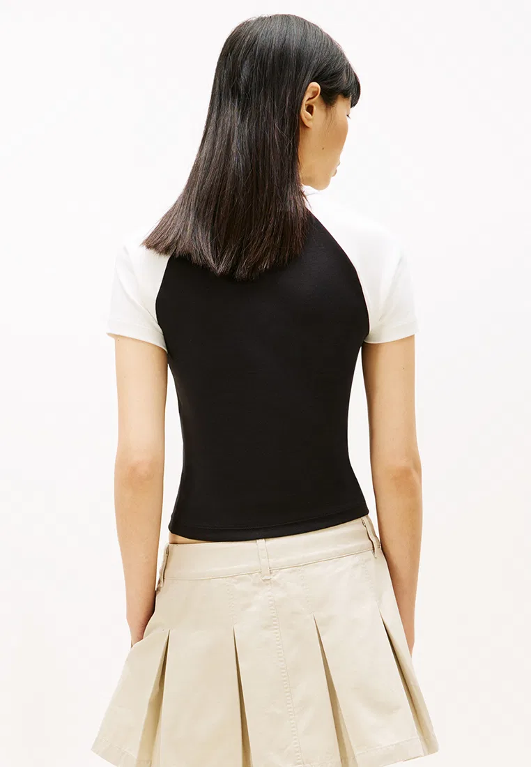Футболка, Slim Fit, с рукавами реглан, Tommy Jeans Tommy Hilfiger, черный/мультиколор — фото 2