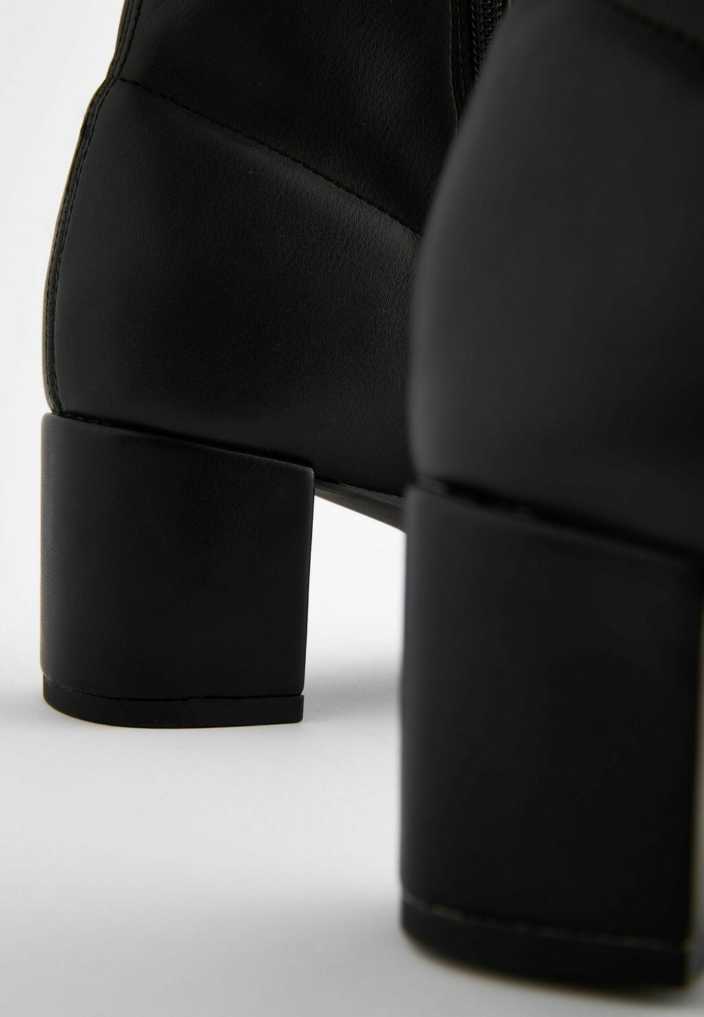 

Ботильоны FOREVER COMFORT Next, черный
