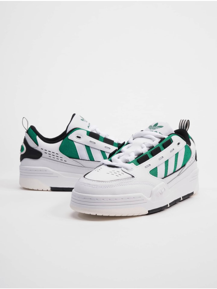 

Кроссовки на шнуровке Adidas originals, цвет white/white/green