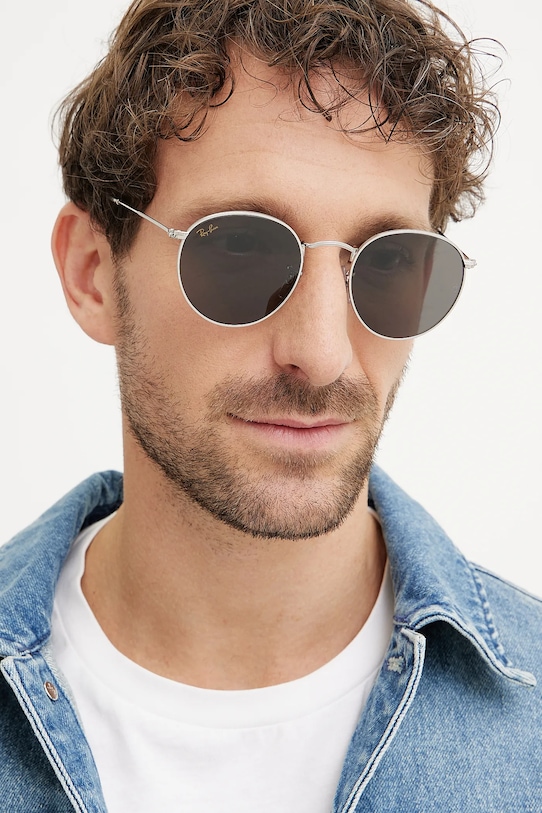 

Солнцезащитные очки Ray-Ban, серебряный