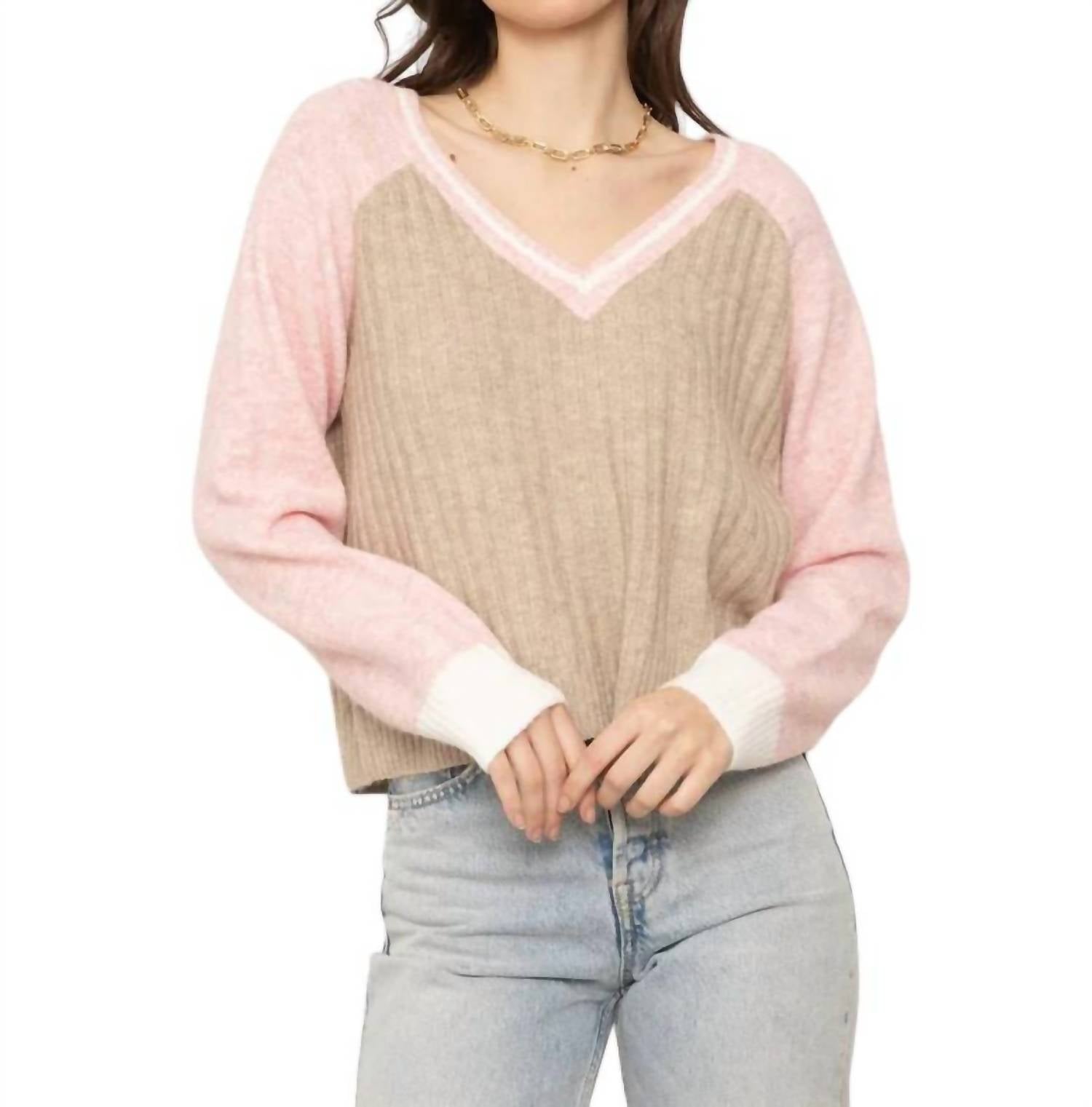 

Свитер Millie Varsity бежево-розового цвета Central Park West
