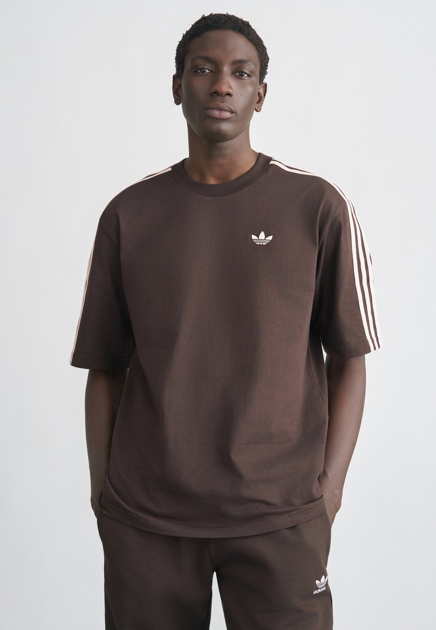 

Футболка Adidas Originals Print T-shirt, Aurora Coffee/Dark Brown, Коричневый, Футболка Adidas Originals Print T-shirt, Aurora Coffee/Dark Brown