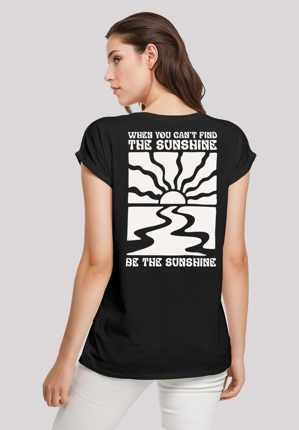 

Футболка с принтом BE THE SUNSHINE F4NT4STIC, черный