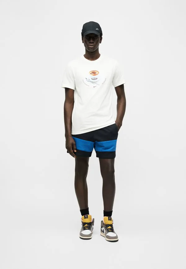 Футболка с принтом кофейной кружки Nike Sportswear, Sail — фото 3