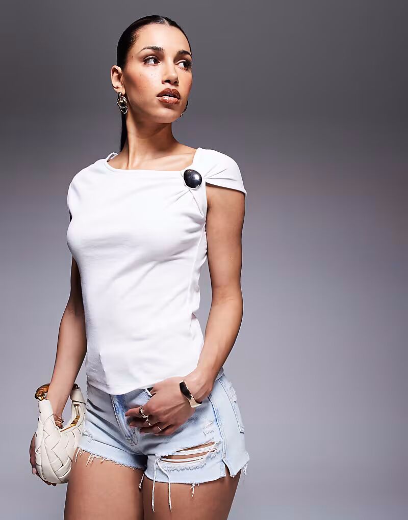 

Футболка River Island с драпировкой на плечах белого цвета