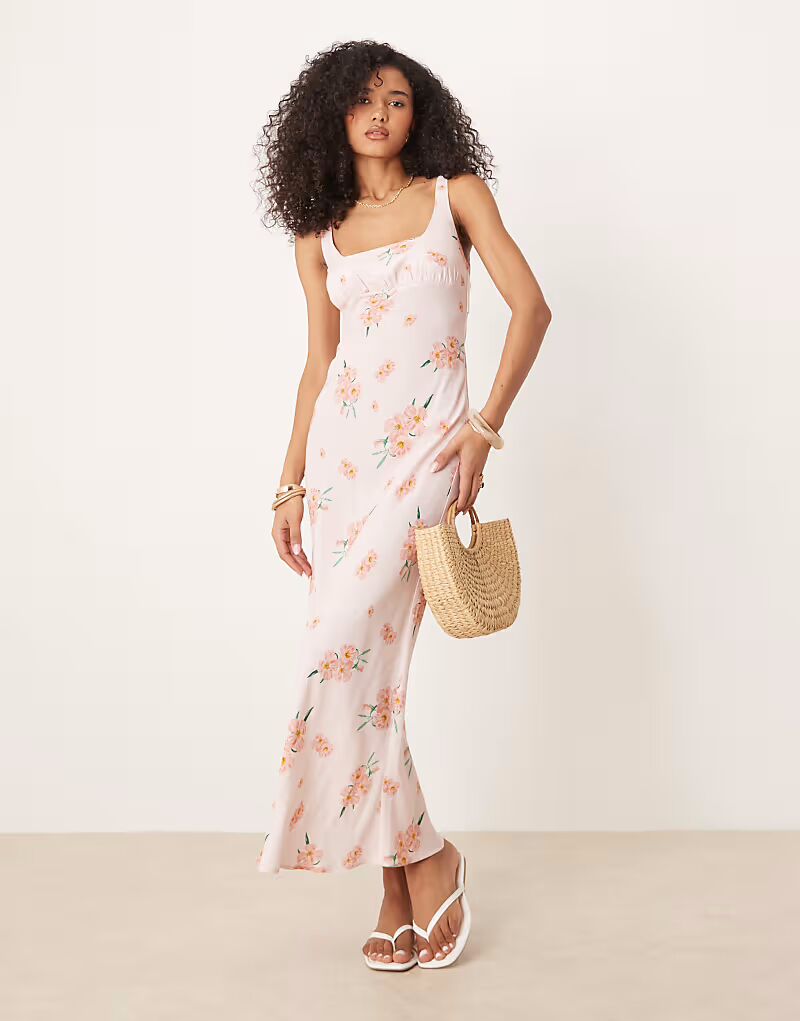 

Платье макси ASOS DESIGN с открытыми плечами, сборками на груди и цветочным принтом