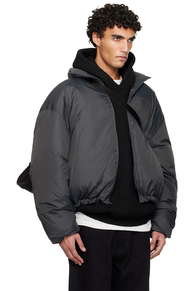 Fear Of God Essentials Пуховая куртка-пуховик из нейлона рипстоп серого цвета для отдыха — фото 2