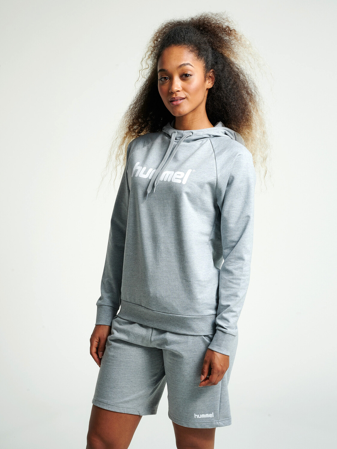 

Толстовка Hummel Logo Sweater HMLGO, серый
