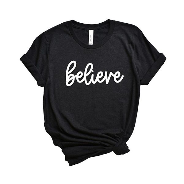 

Футболка с принтом Believe bold cursive Simply Sage Market, Black, Черный, Футболка с принтом Believe bold cursive Simply Sage Market, Black