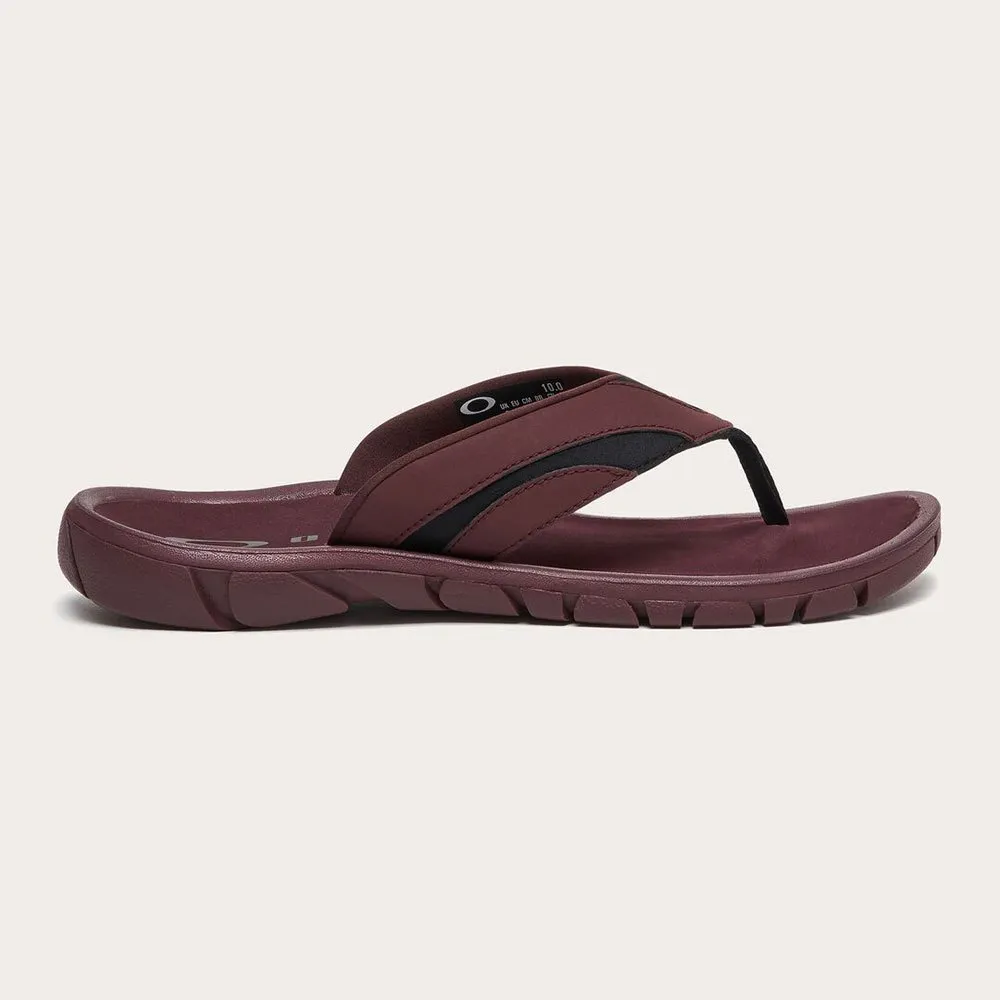 

Сандалии Oakley O Coil, красный