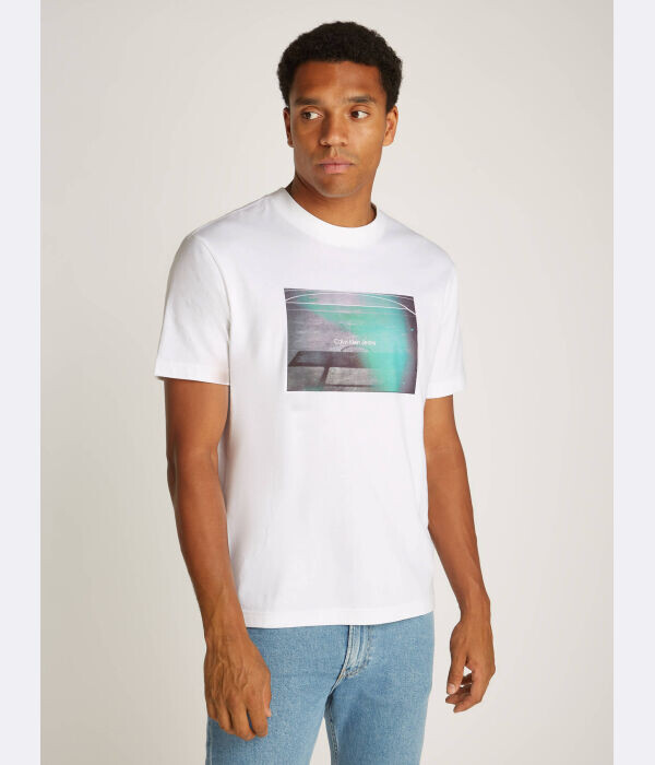 

Футболка Calvin Klein Jeans Loose Fit, белый