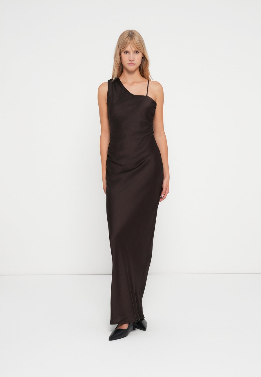 

Платье Vero Moda VMNINI CIA ONE SHOULDER DRESS, Chocolate Torte/Dark Brown