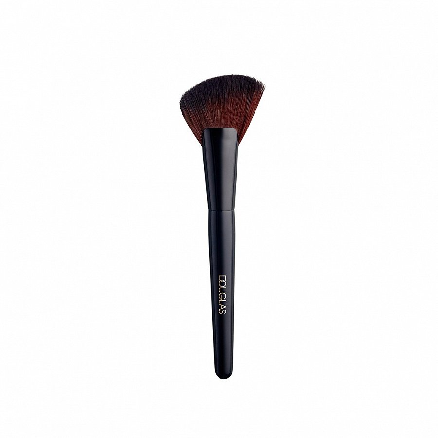 

Кисть для пудры accessoires expert brush - 126 fan brush Douglas Collection, количество 1 шт.