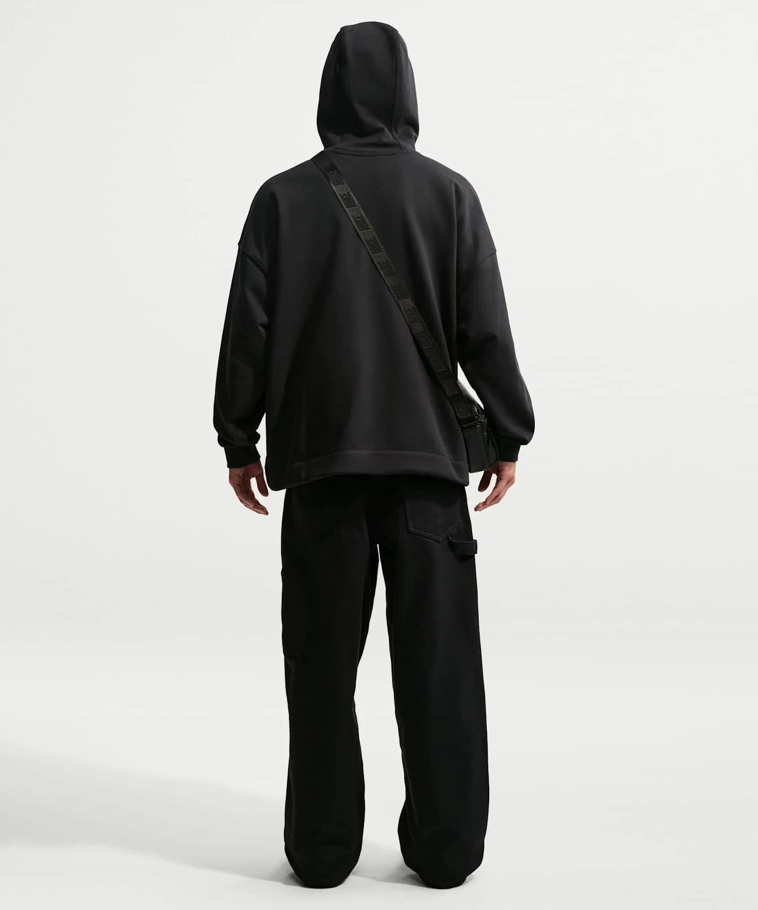 Мужская толстовка Nike Sportswear Club Oversized из французского махрового трикотажа IF0746-010, черная. — фото 3