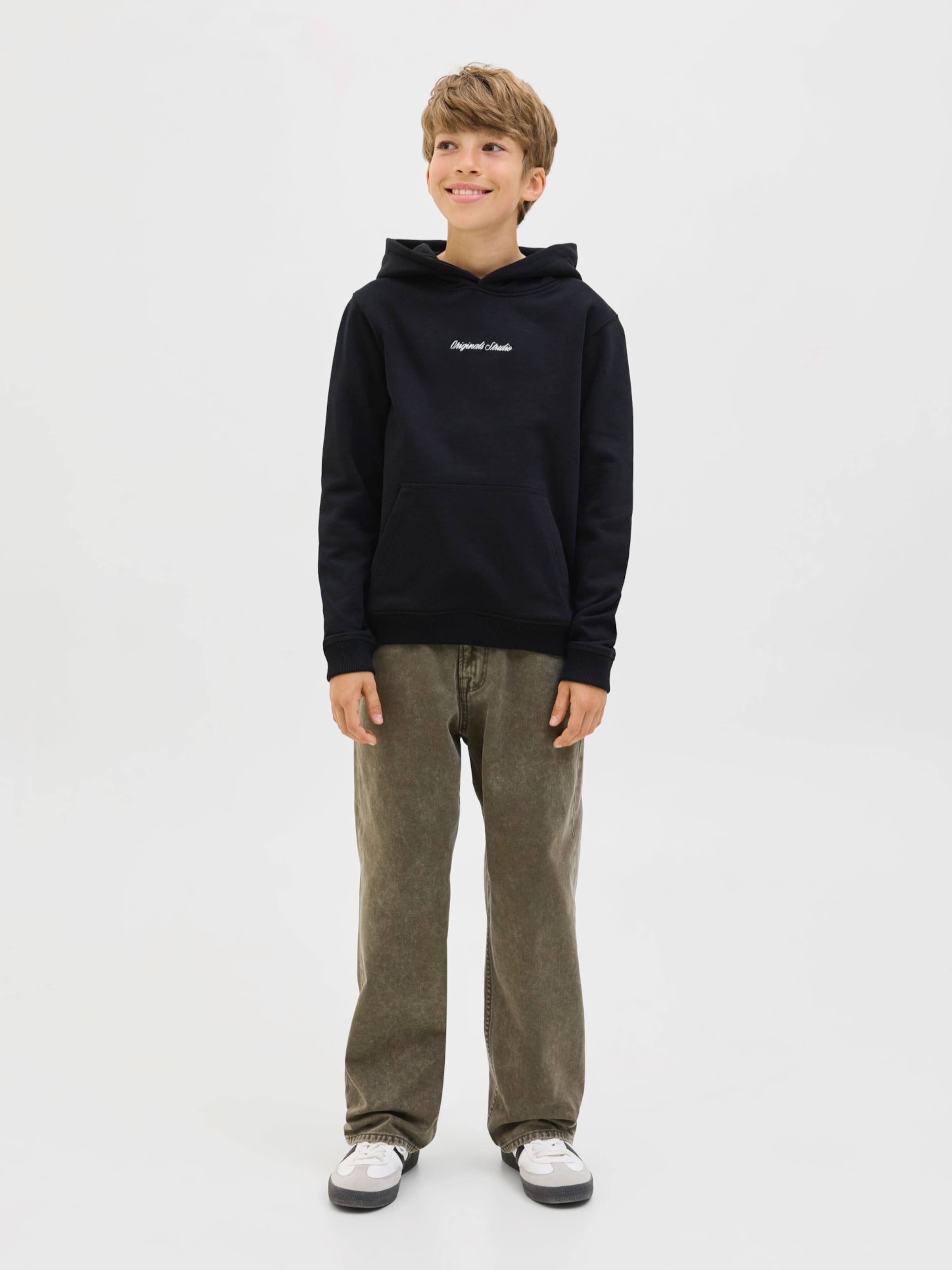Jack & Jones Junior Толстовка 'JORNorrebro' в черном цвете — фото 4