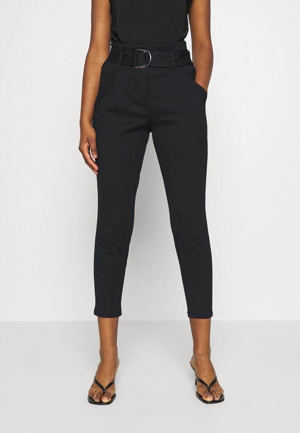 

Брюки Vero Moda, черный