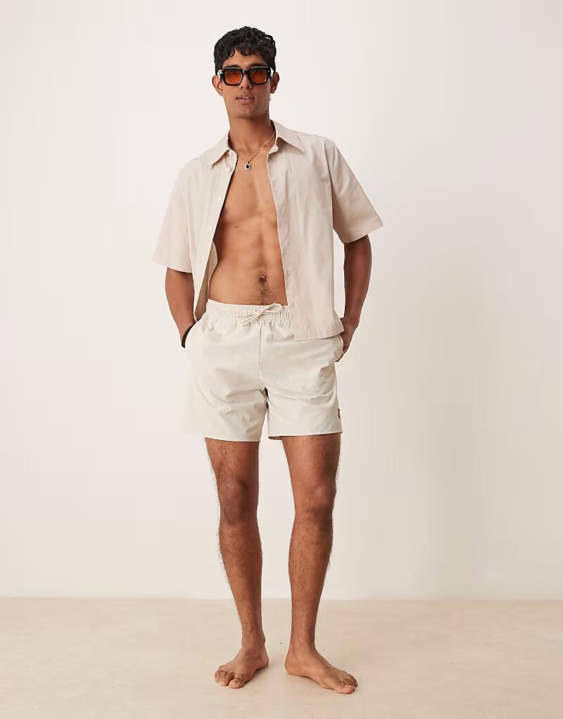

Плавки Lyle & Scott Swim Short бежевого цвета