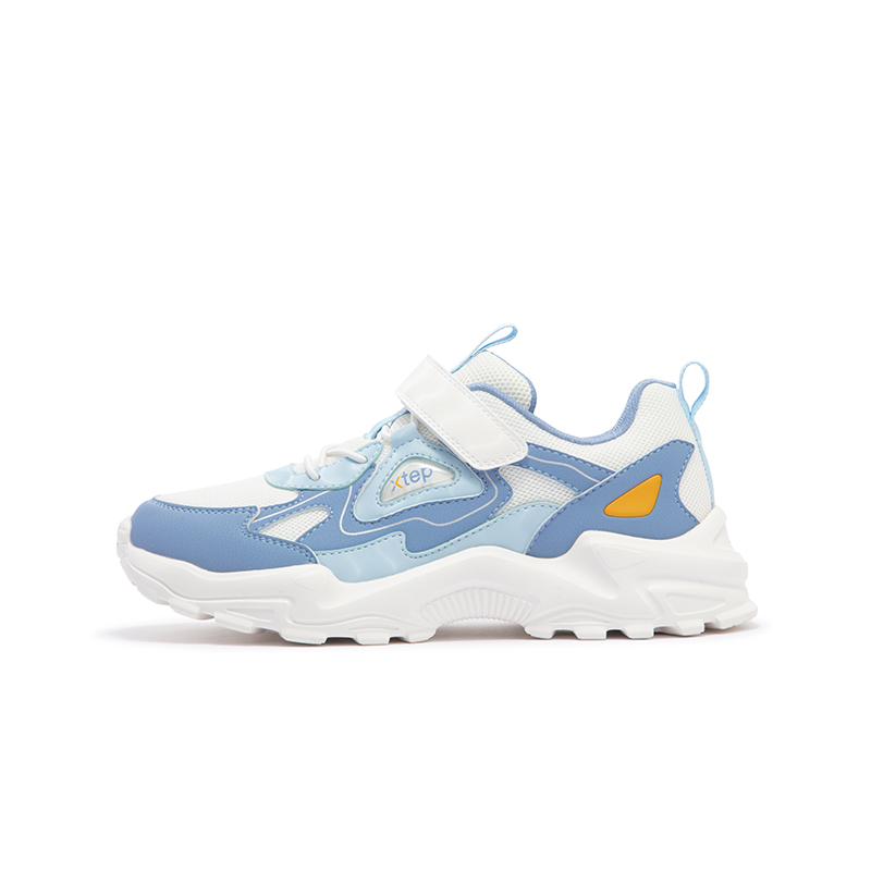 

Износостойкие амортизирующие низкие детские кроссовки для бега бело-синие XTEP