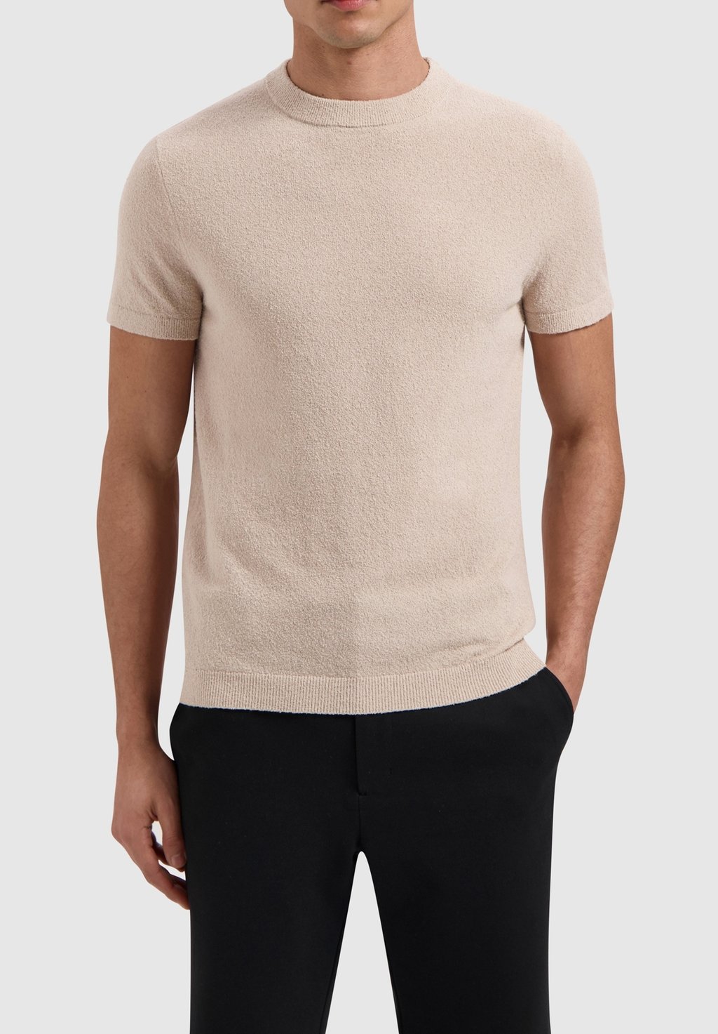 

Базовая футболка REGULAR FIT CREWNECK Pure Path, песочный