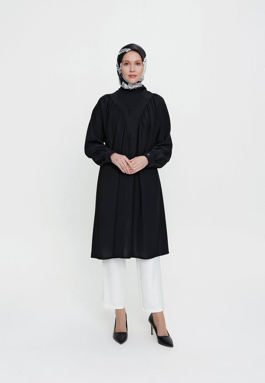 

Туника MODEST BELTED MAXI DAY DRESS Armine, черный
