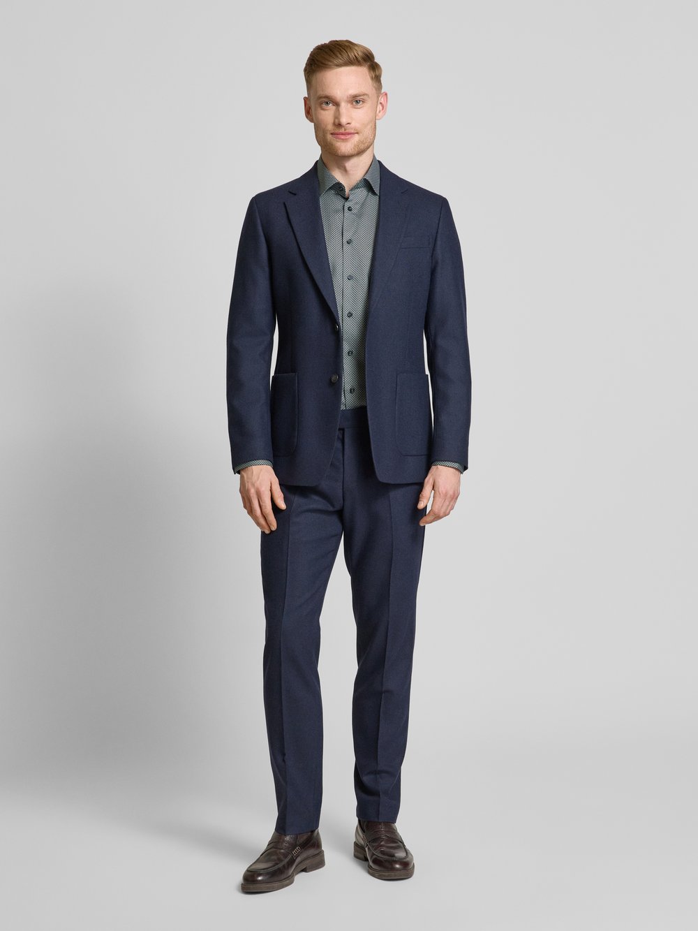 

Рубашка делового покроя с воротником-стойкой ETERNA, зеленый