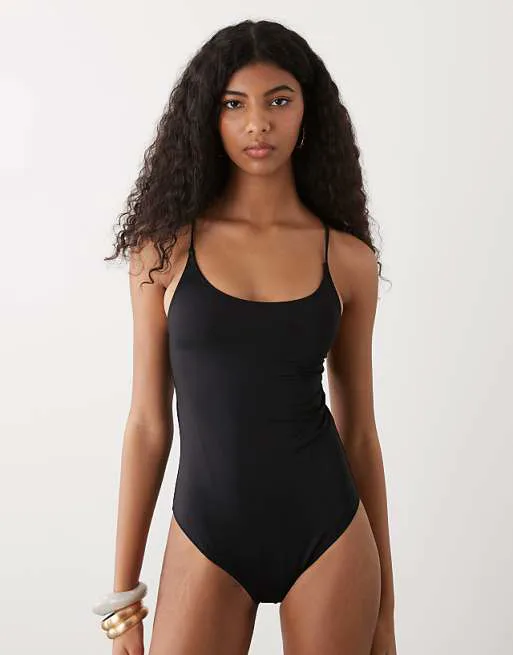 

Черный купальник-кроссовер с низкой спинкой Weekday