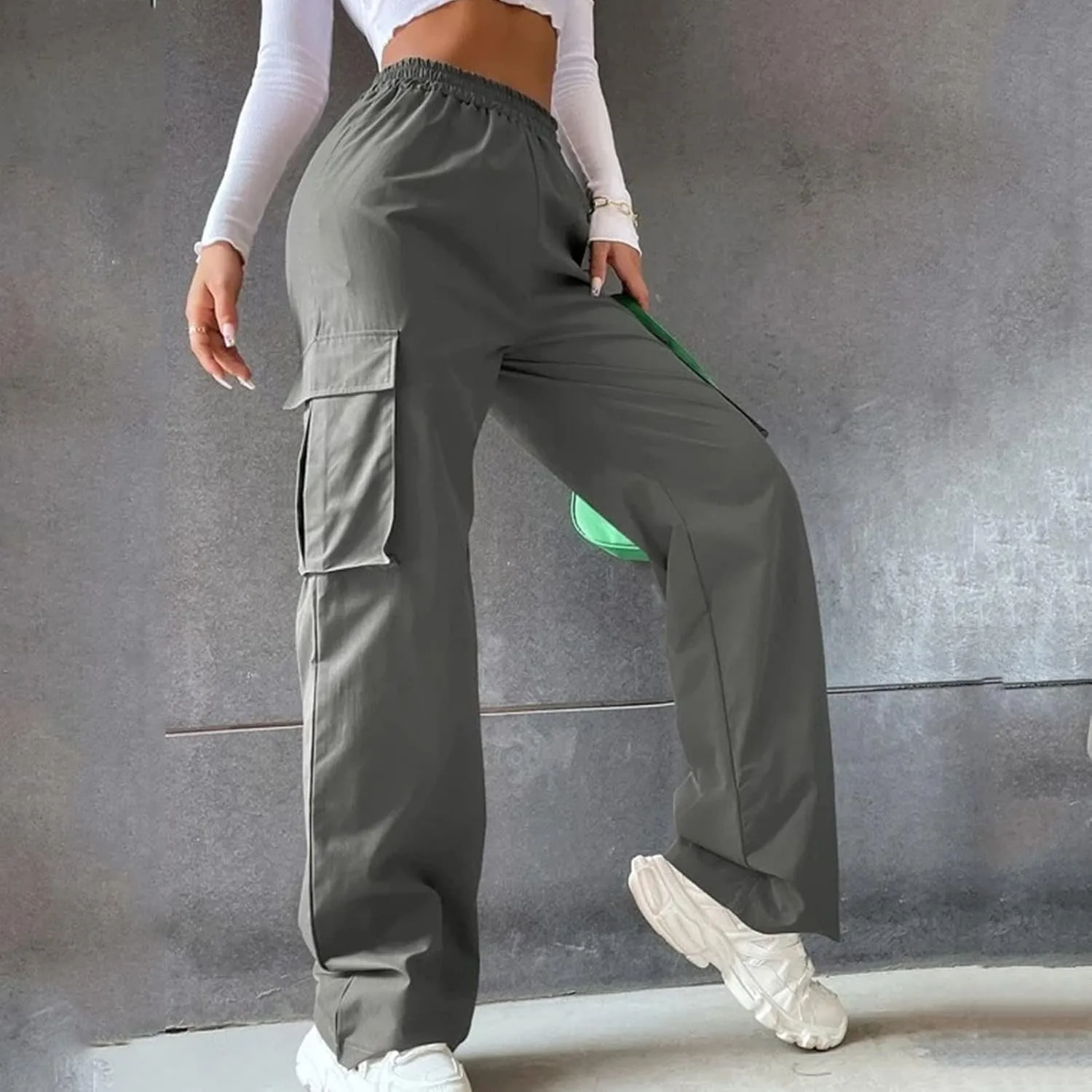 Женские карго штаны Slim High Waisted с эластичным поясом и прямыми штанинами — фото 2