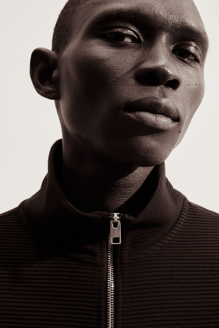 

Толстовка regular fit на молнии H&M, черный