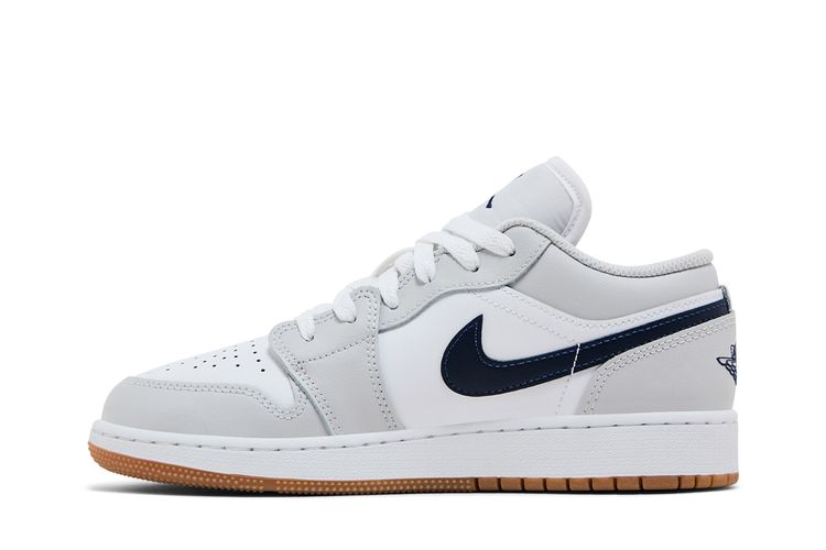 Кроссовки Air Jordan 1 Low GS 'Georgetown', серый — фото 3